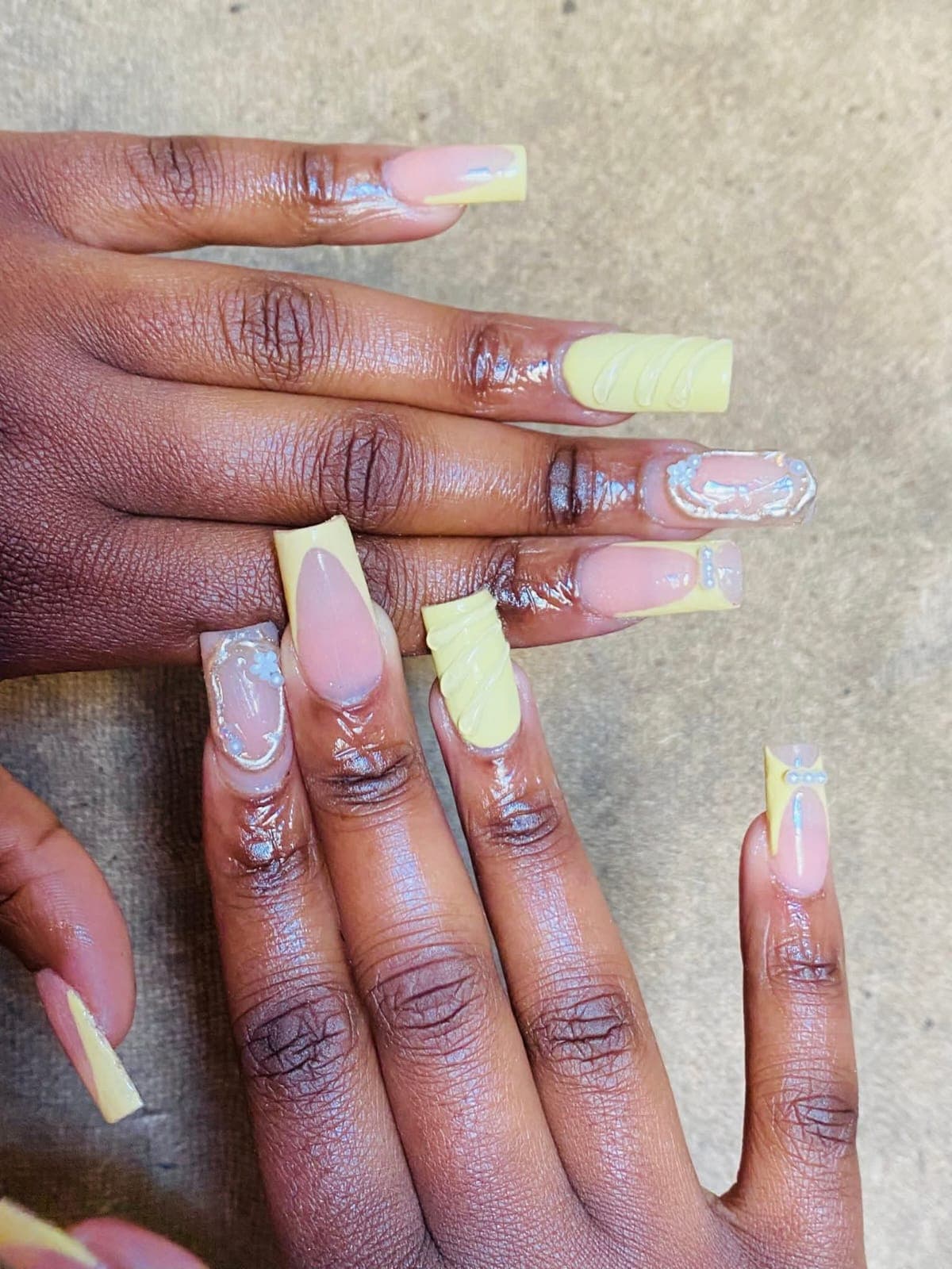 Trendy nail look