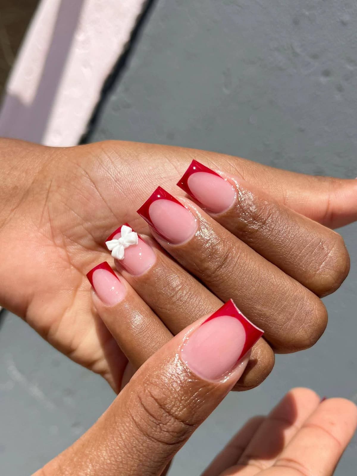 Luxurious nail finish